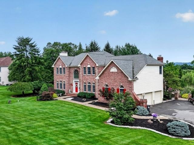 House for sale in Pittstown, New Jersey