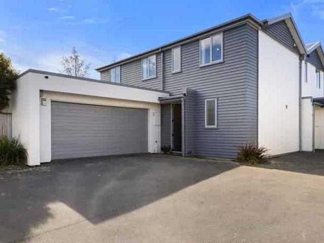 House for rent in Chaslands, Canterbury