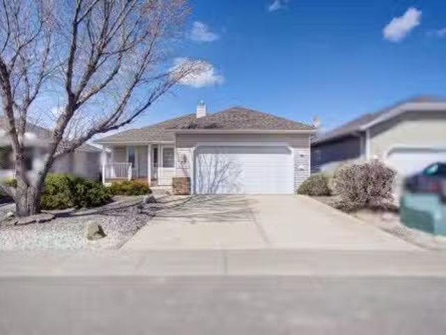 House for sale in Claresholm, Alberta