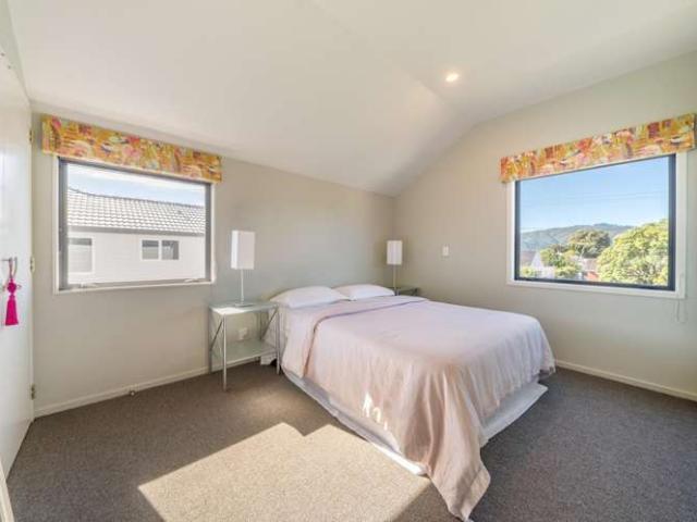 House for sale in Days Bay, Wellington