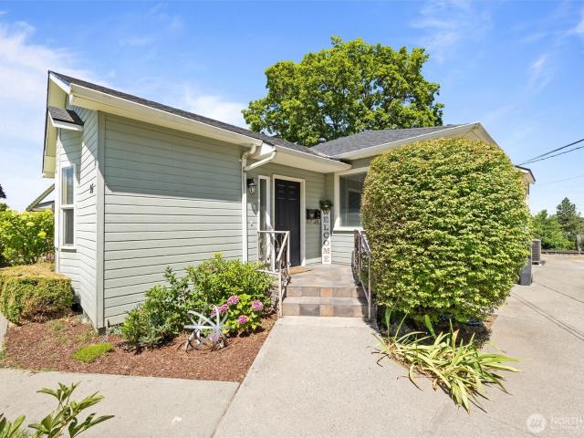 House for sale in College Place, Washington