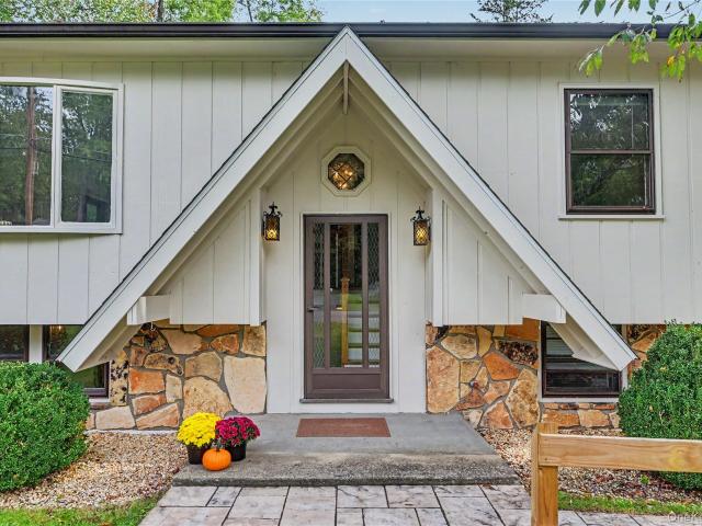 House for sale in Rochdale, MacDonnell Heights