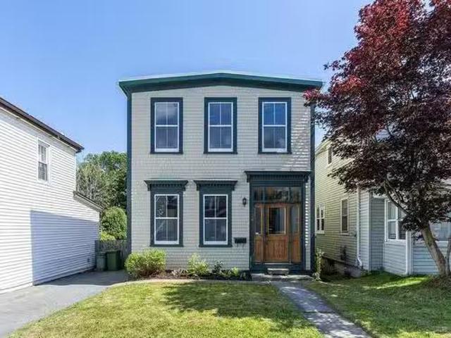 House for sale in Dartmouth, Nova Scotia