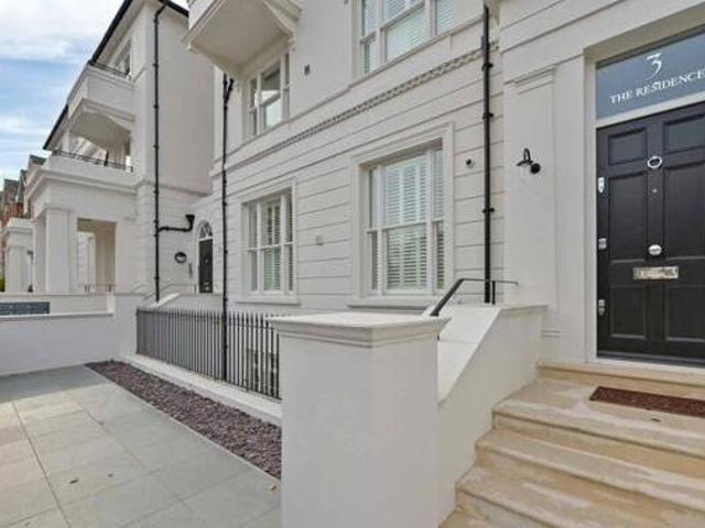 House for sale in Lambourn, West Berkshire