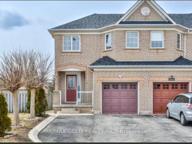 Townhouse for rent in Woburn, Ontario