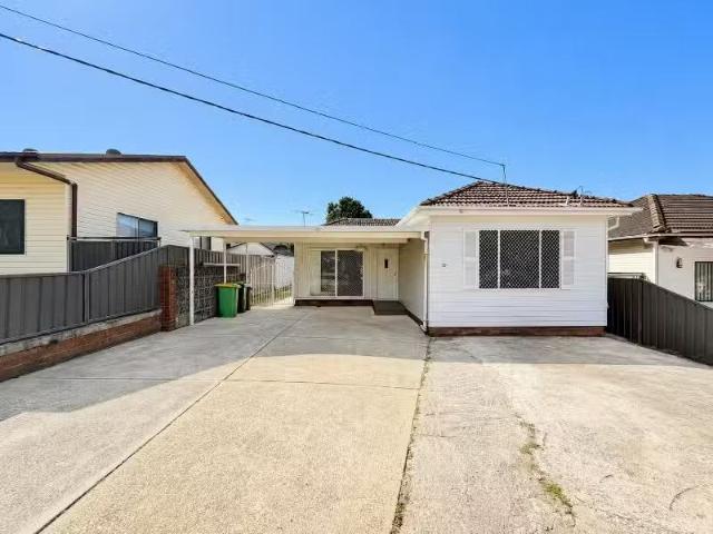 House for rent in Greenacre, Sydney
