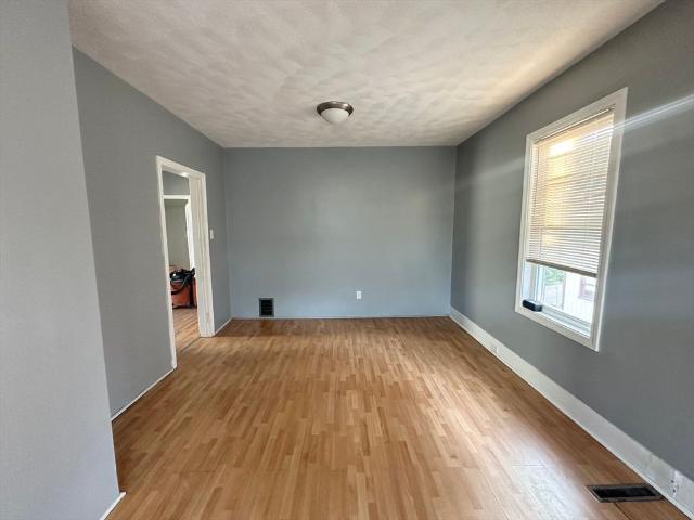 Townhouse for rent in Everett, Massachusetts