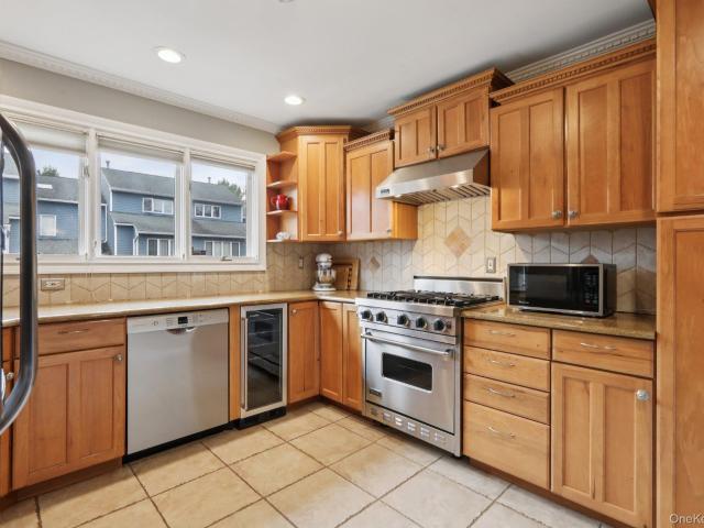 Condo for sale in Rockland, New York