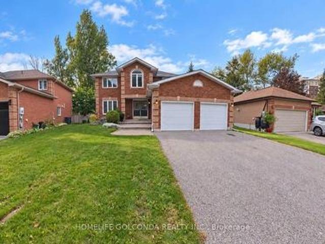 House for sale in Barrie, Ontario
