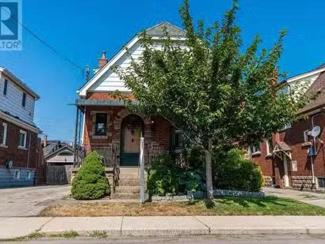 House for sale in Ancaster, Ontario