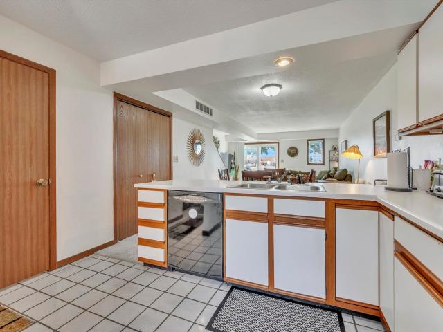Condo for sale in Milford, Iowa