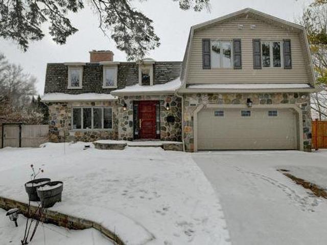 House for sale in Beaconsfield, Quebec