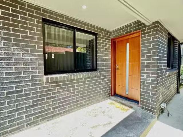 House for rent in Toongabbie