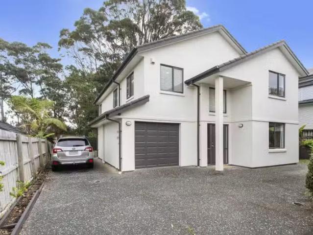 House for sale in Wairau Valley