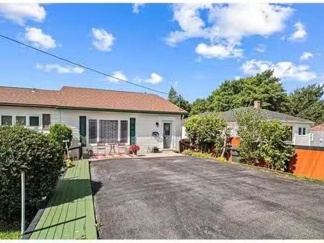 House for sale in Mount Pearl, Newfoundland And Labrador