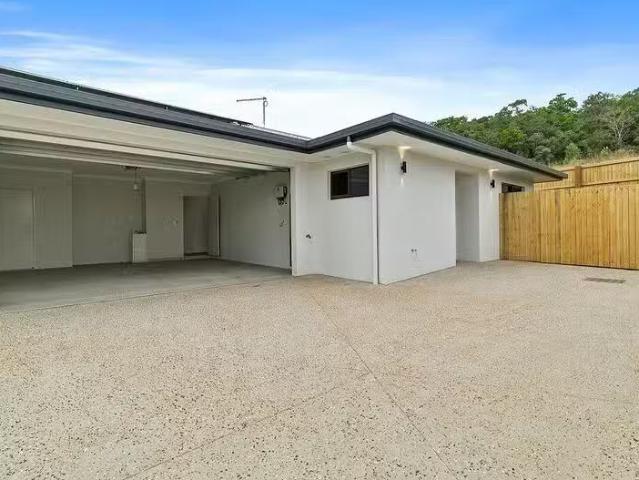 Apartment for rent in Edmonton, Queensland