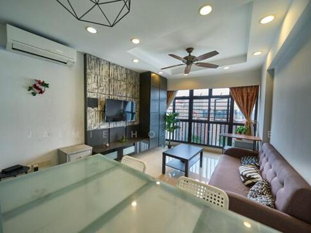 Apartment for rent in Telok Blangah, Singapore