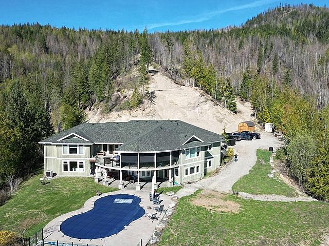 House for sale in Wedgewood, Alberta