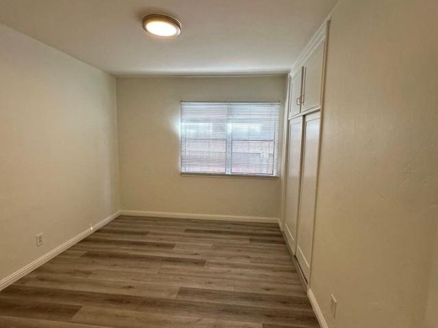 Apartment for rent in Long Beach, California