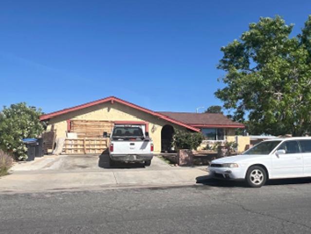 House for sale in Palmdale, California