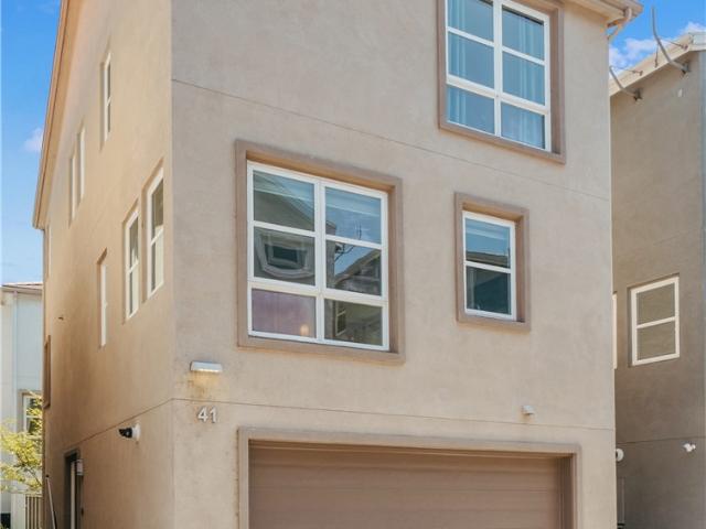 Townhouse for sale in Cypress Park, Los Angeles