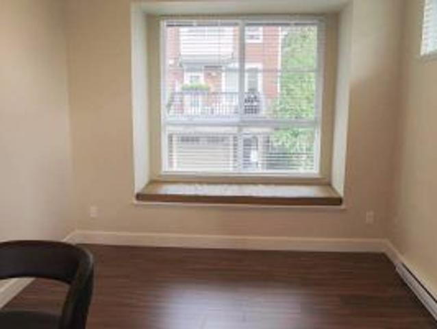 Townhouse for rent in Surrey, British Columbia