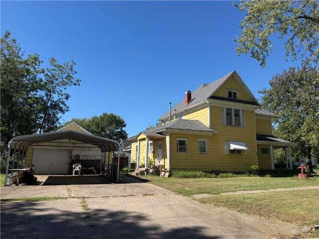 House for sale in Parsons, Labette County