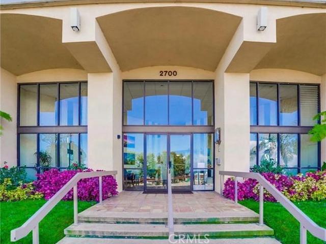 Condo for sale in Signal Hill, California