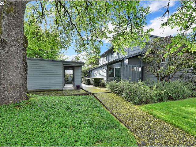 Condo for sale in Oregonia