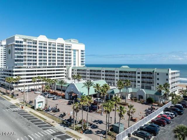 Condo for sale in Daytona Beach, Florida