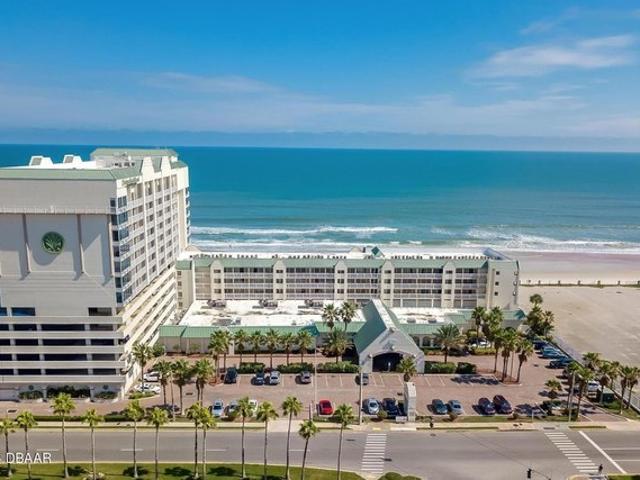 Condo for sale in Daytona Beach, Florida