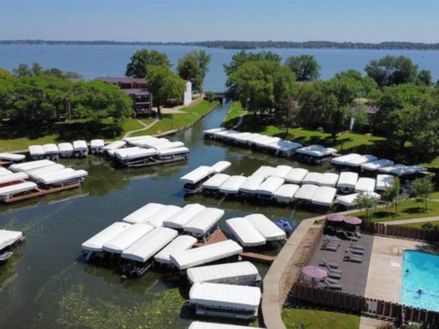 Condo for sale in Cerro Gordo, Iowa