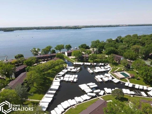 Condo for sale in Clear Lake, Iowa