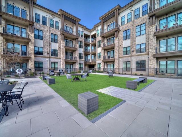 Condo for sale in Carrollton, Texas