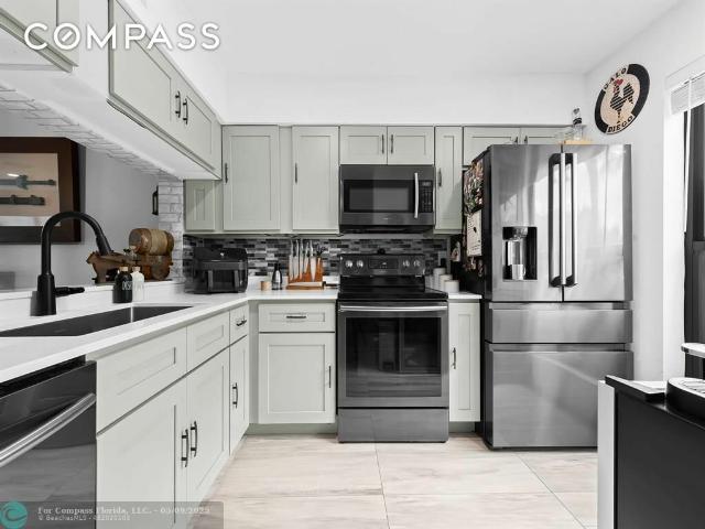 Townhouse for sale in Oakland Park
