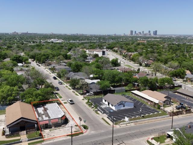 Commercial for sale in Fort Worth