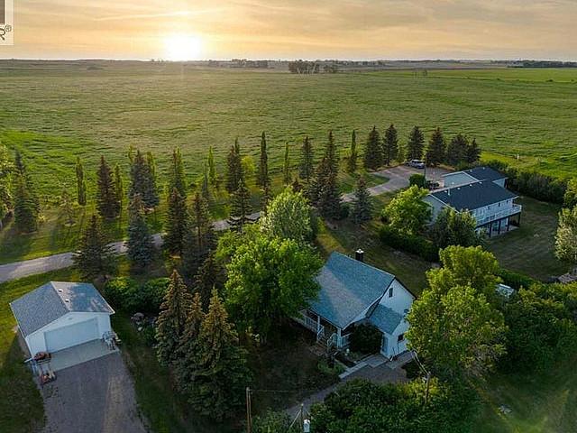 House for sale in Crossfield, Alberta
