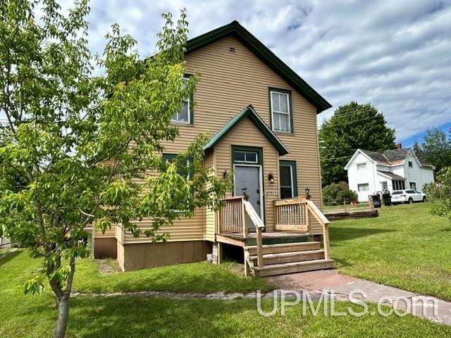 House for sale in Houghton, Michigan