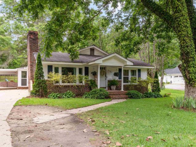 House for sale in Clanton, Alabama