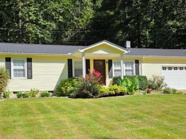 House for sale in Manchester, Kentucky