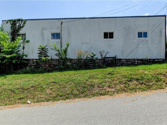 Commercial for sale in Independence, Missouri