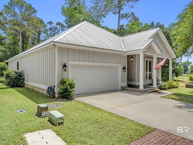 House for sale in Gulf Shores, Alabama