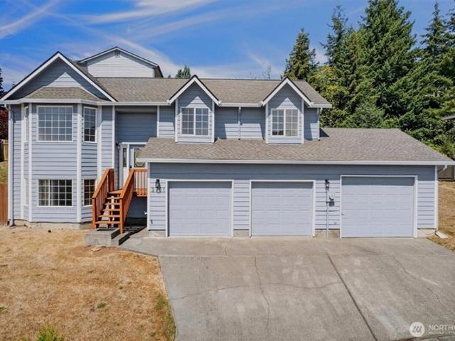 House for sale in Kelso, Washington