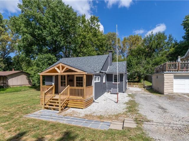 House for sale in Buchanan, Missouri