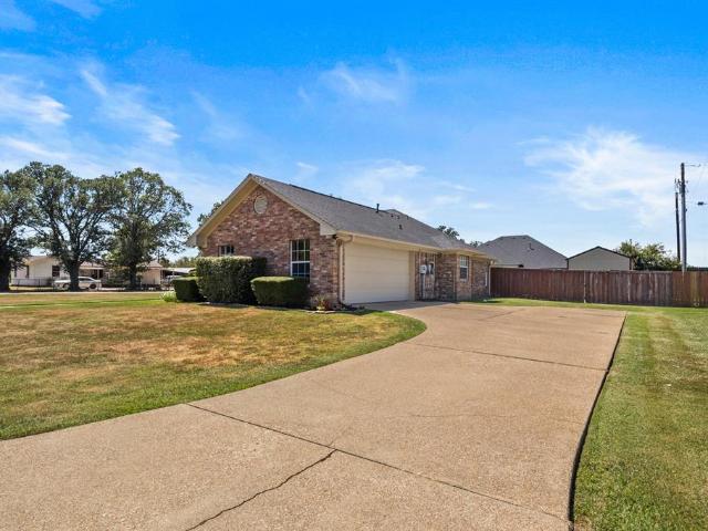House for sale in Titus, Texas