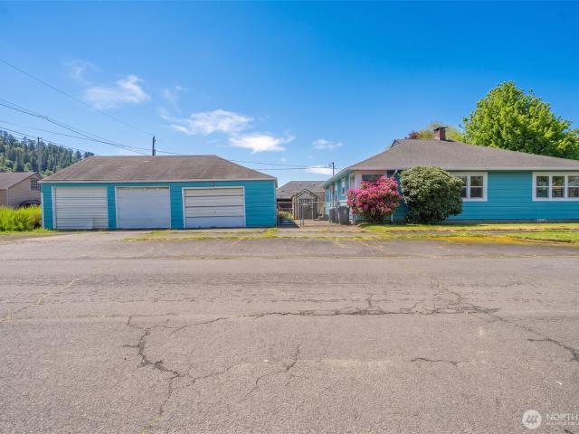 House for sale in Hoquiam, Washington
