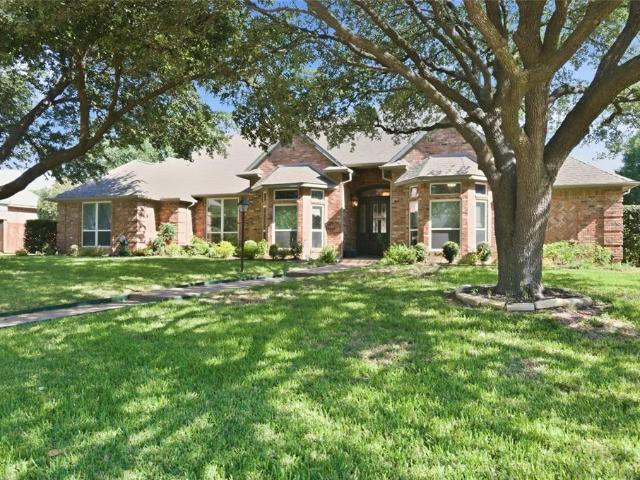 House for sale in Colleyville, Texas