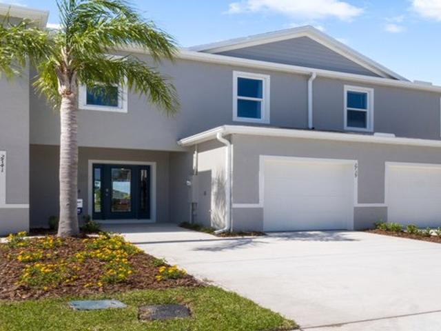 Townhouse for sale in Edgewater, Florida