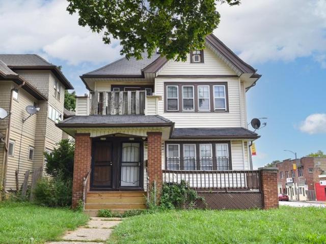 House for sale in Milwaukee, Wisconsin