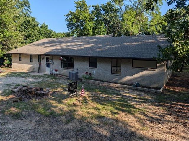 House for sale in Kingston, Oklahoma